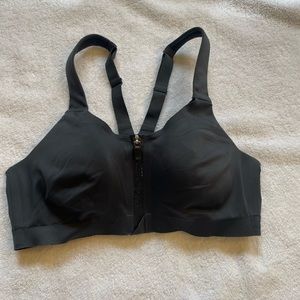 Victoria Sport Knockout front close Sports Bra 34C charcoal gray